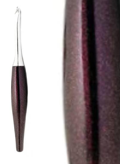 Amazon.com: Furls Crochet Hook, Odyssey Amethyst, Nickel Plated